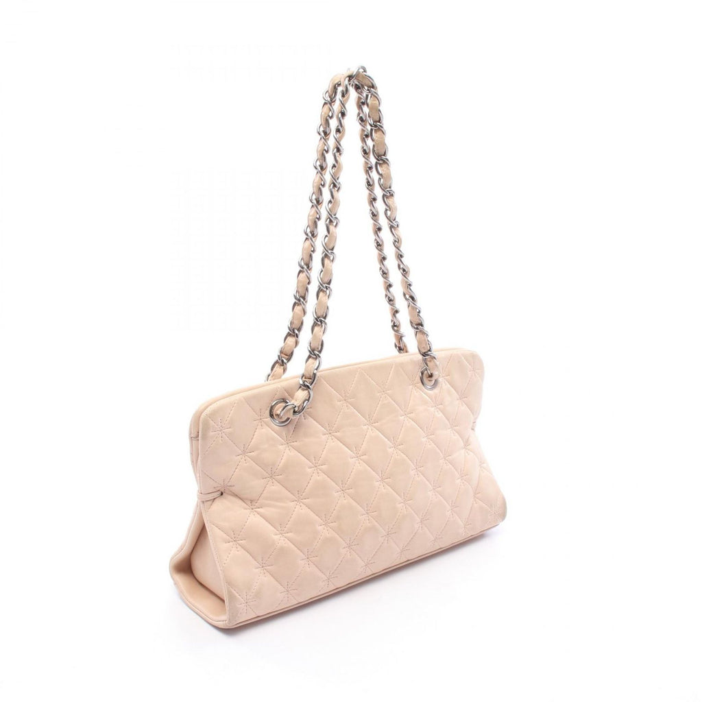 Chanel Shoulder Bag 2.55 Quilted Light Beige Lambskin Chain Tote — view 2