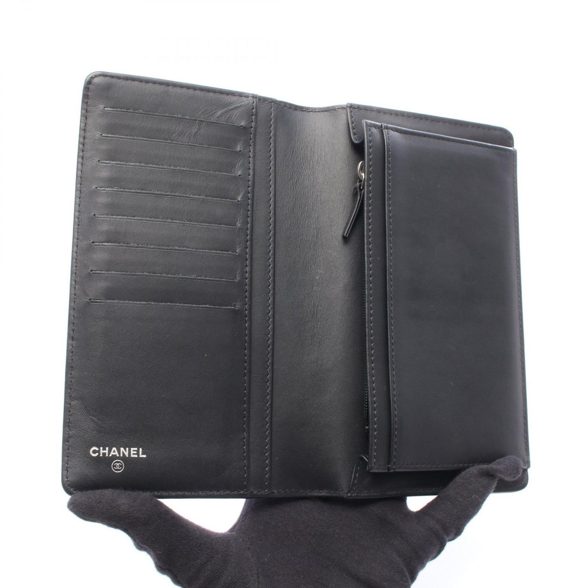 Chanel Bifold Wallet CC Logo Black Caviar Leather Zip — view 3