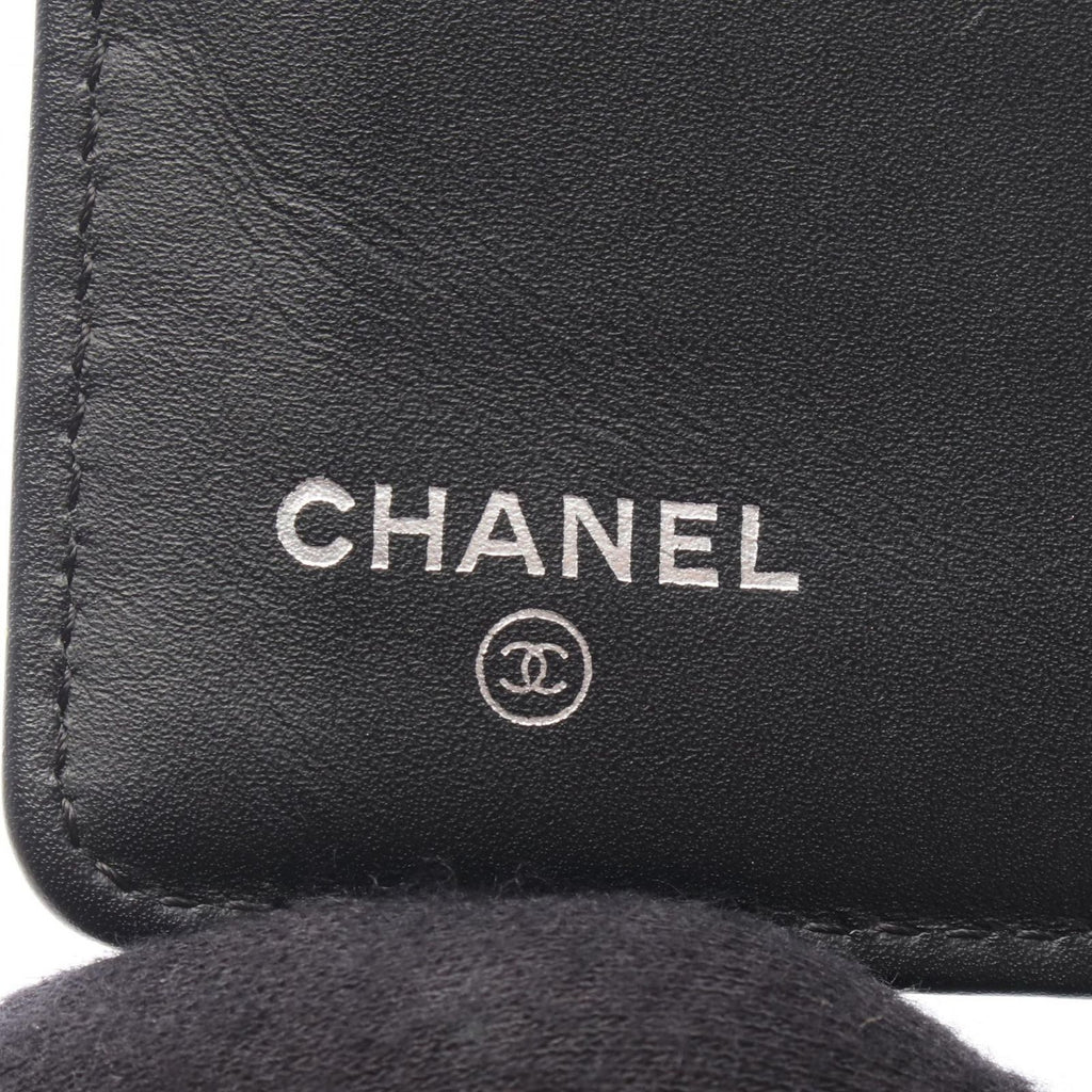 Chanel Bifold Wallet CC Logo Black Caviar Leather Zip — view 5