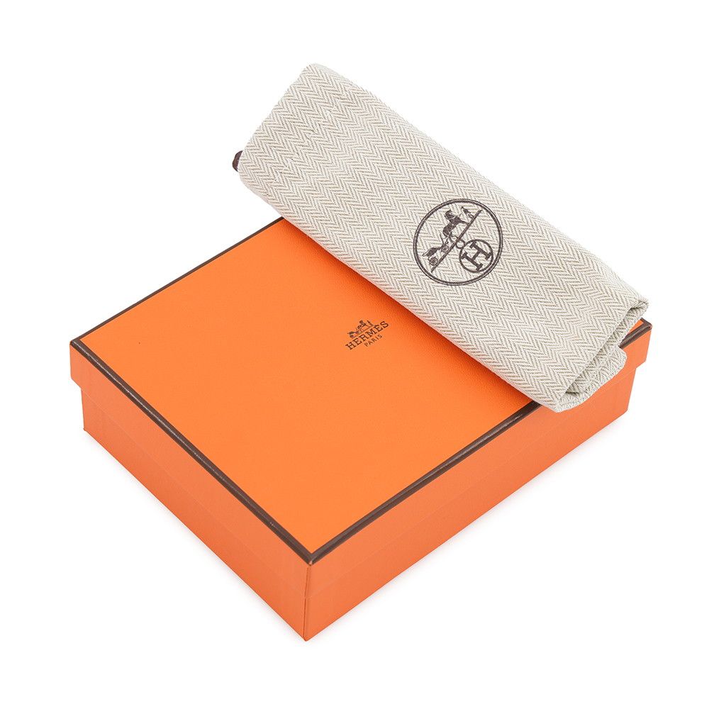 Hermes Wallet Maillon Compact Gold Epsom Card Case — view 6