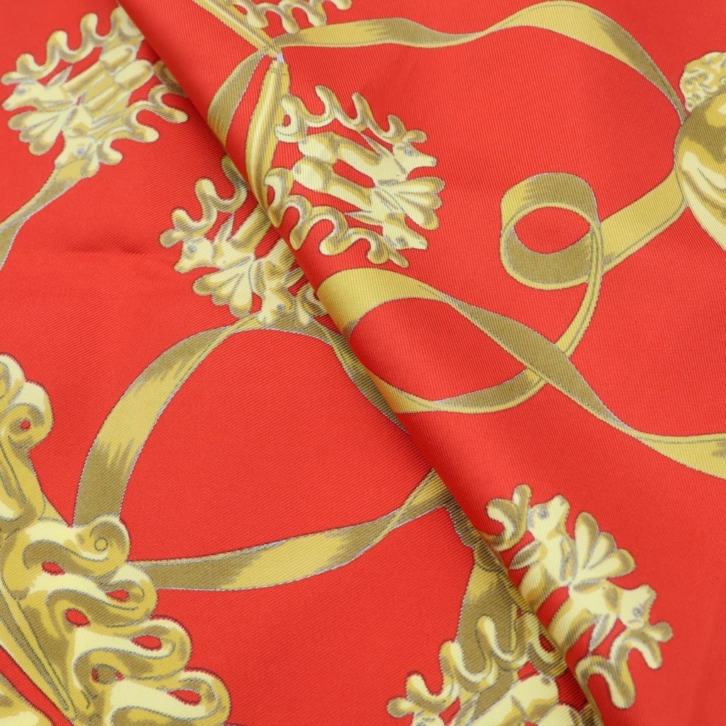 Hermes les Cavaliers Dor Yellow Knight of Gold 90 Silk Scarf Red — view 3