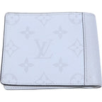 Louis Vuitton Taigarama Portefeuille Multiple Antarctica Compact Wallet Bifold — view 2