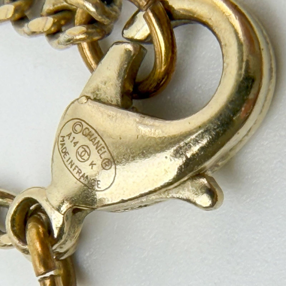 Chanel CC Logo Openwork Chain Necklace Plated Gold Vintage — view 8