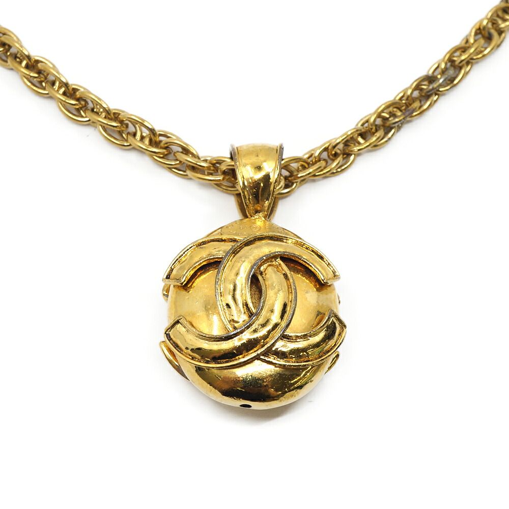 Chanel CC Logo Necklace 94P Gold