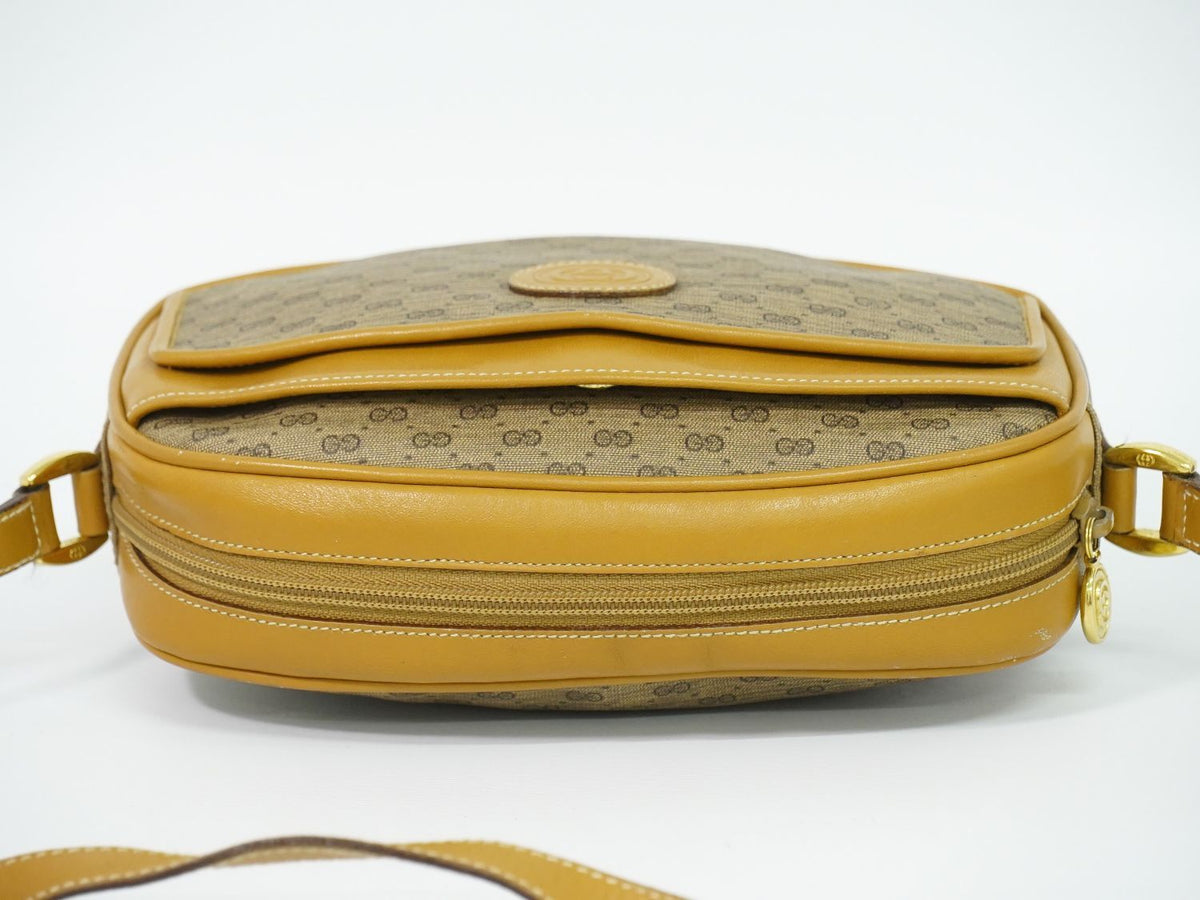 Gucci Vintage Micro GG Shoulder Bag Pochette Beige — view 5