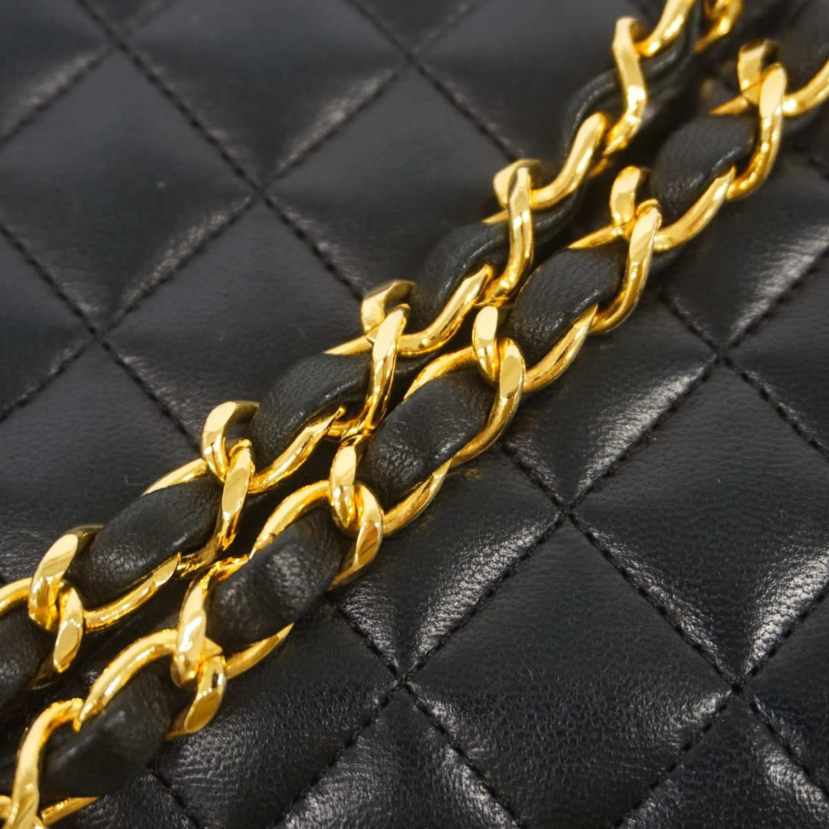 Chanel Shoulder Bag Quilted Lambskin Black Gold — view 8
