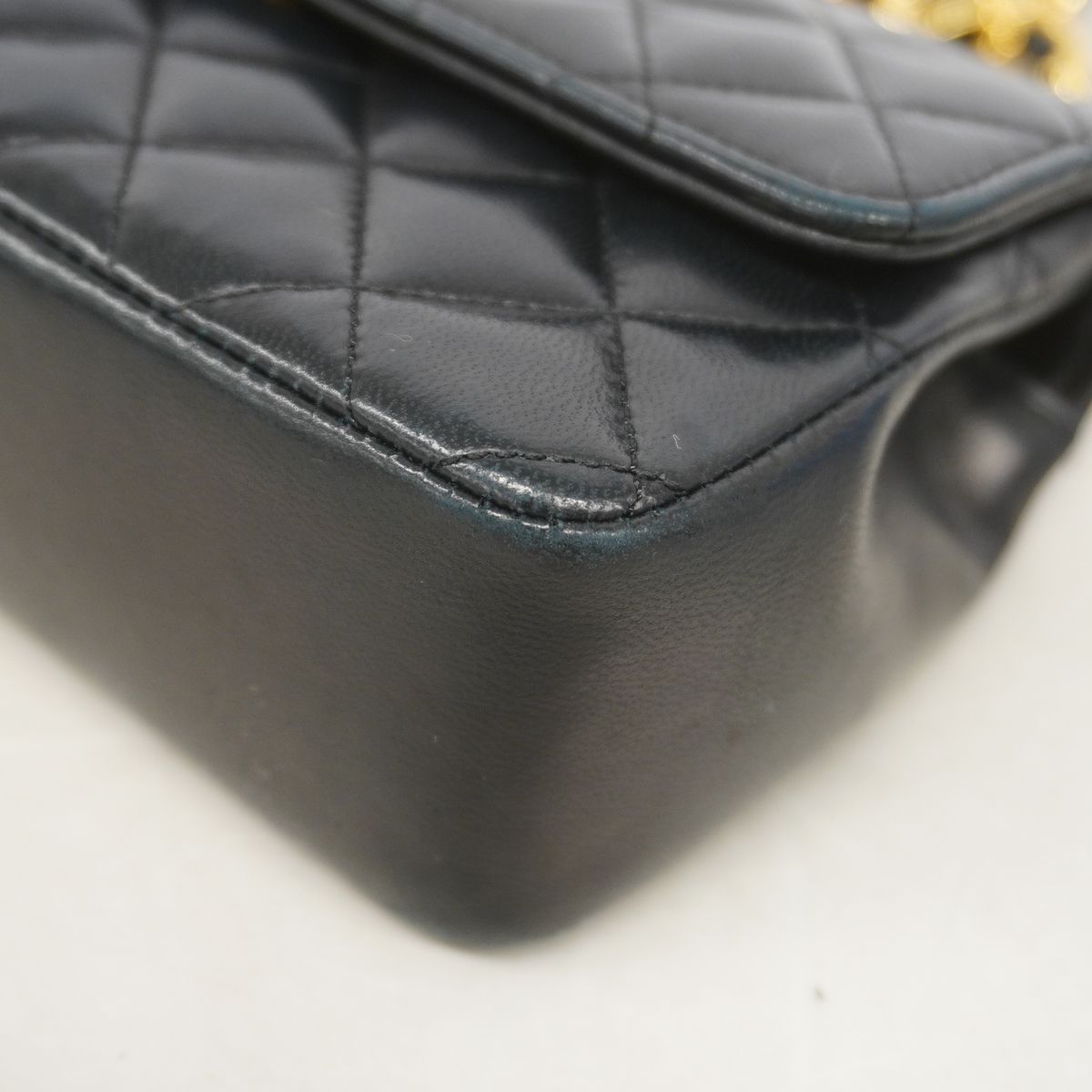 Chanel Shoulder Bag Quilted Lambskin Black Gold — view 6