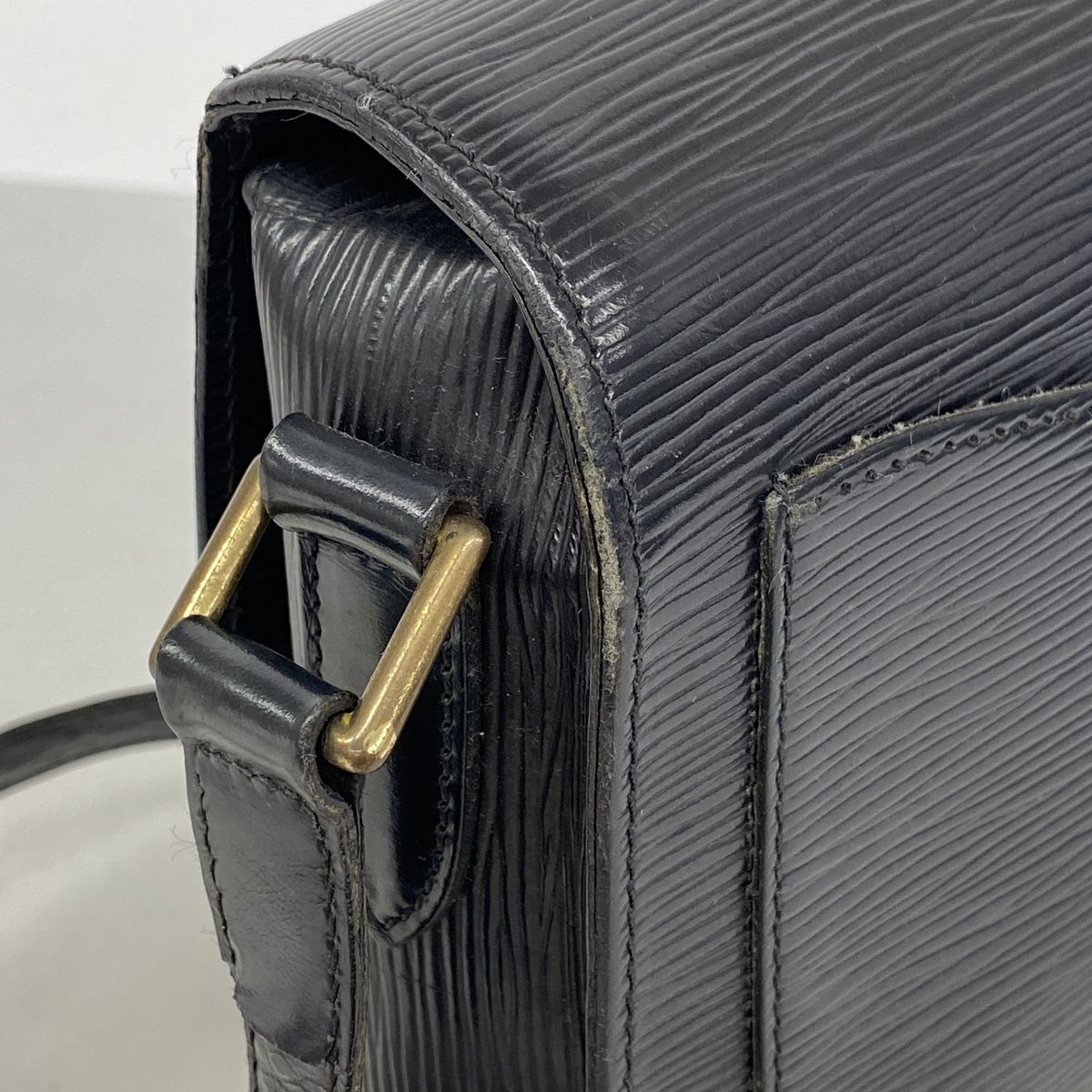 Louis Vuitton Shoulder Bag Epi Saint-cloud Noir — view 7