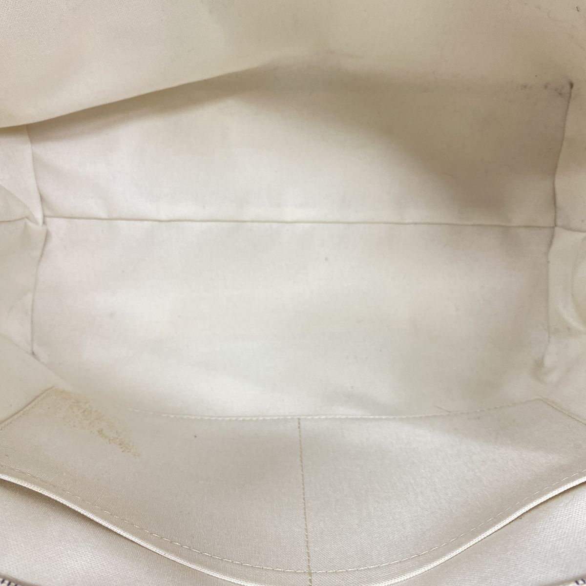 Louis Vuitton Tote Bag Damier Azur Cabas MM White — view 4