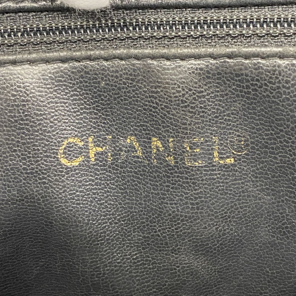 Chanel Tote Bag Caviar Leather Black Gold — view 5
