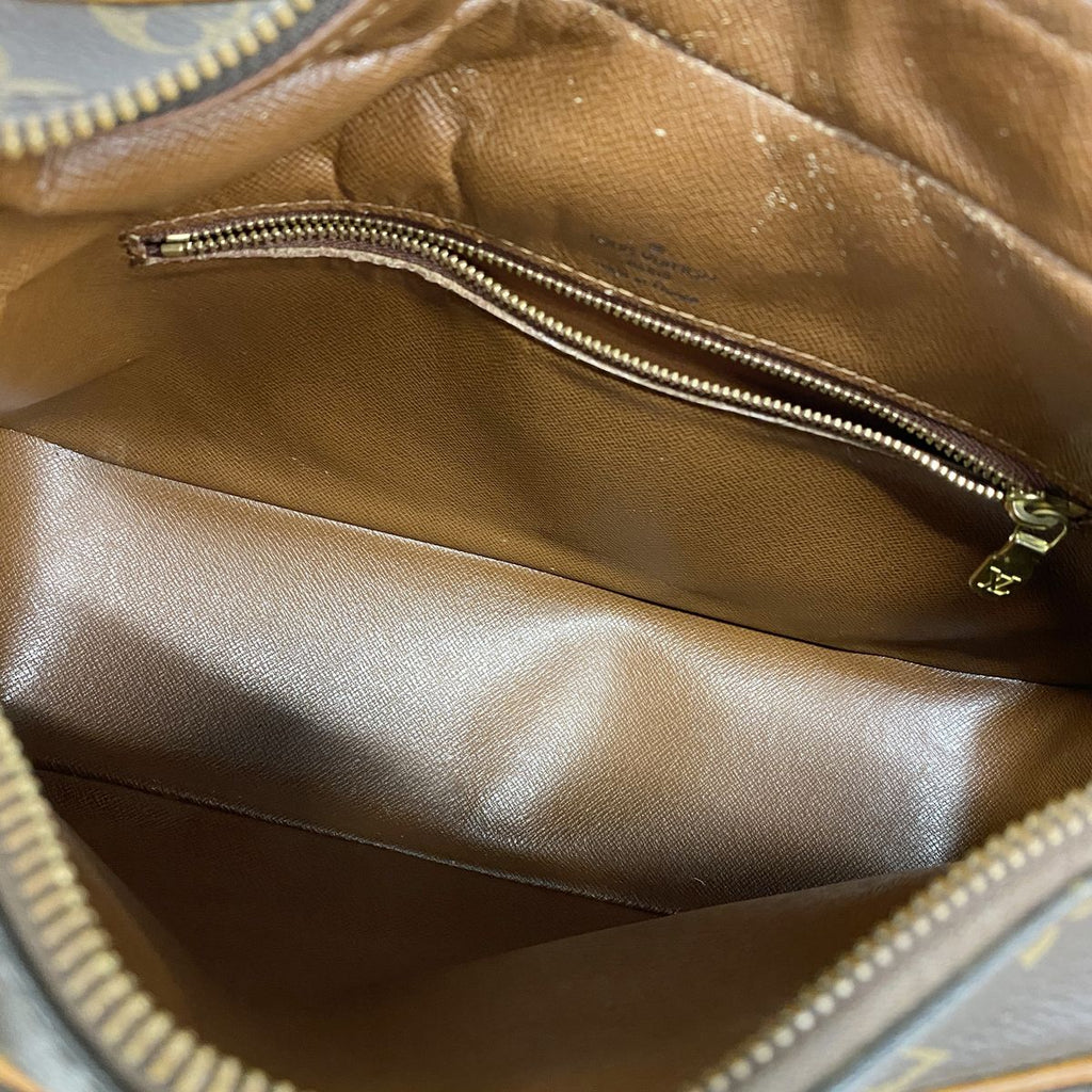 Louis Vuitton Shoulder Bag Monogram Boulogne 30 Brown — view 4