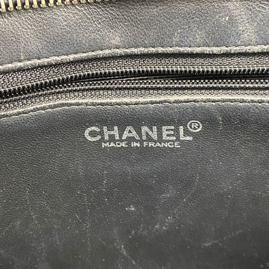 Chanel Tote Bag Reissue Caviar Leather Black Silver — view 5