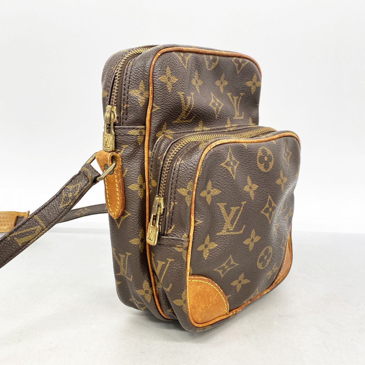 Louis Vuitton Shoulder Bag Monogram Amazon Brown — view 2