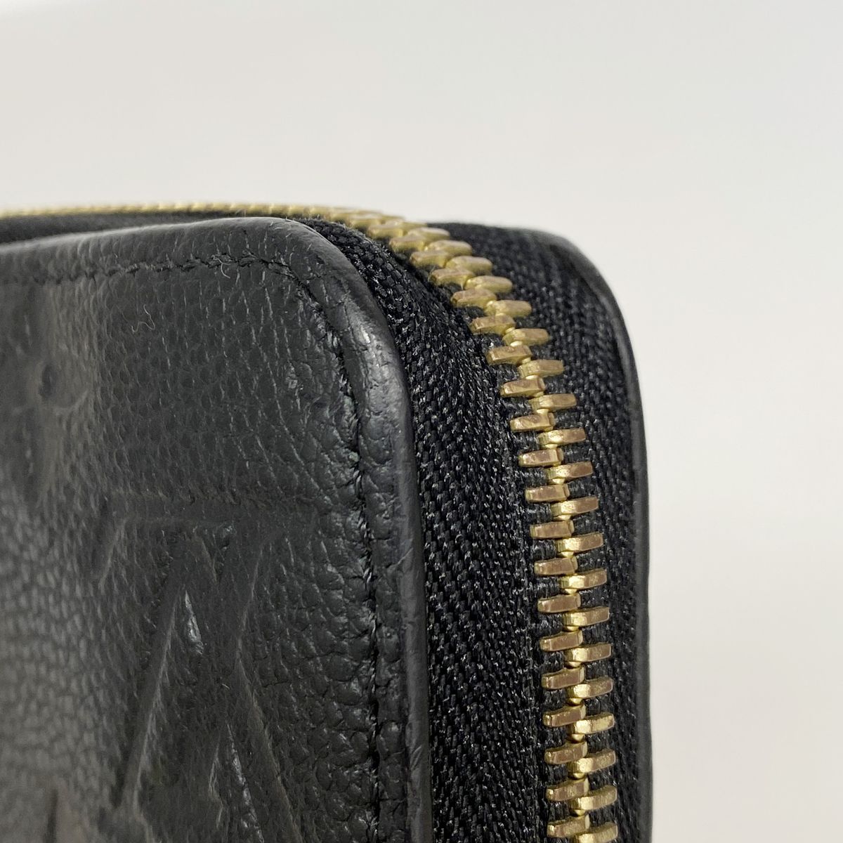 Louis Vuitton Wallet Monogram Empreinte Zippy Noir — view 6