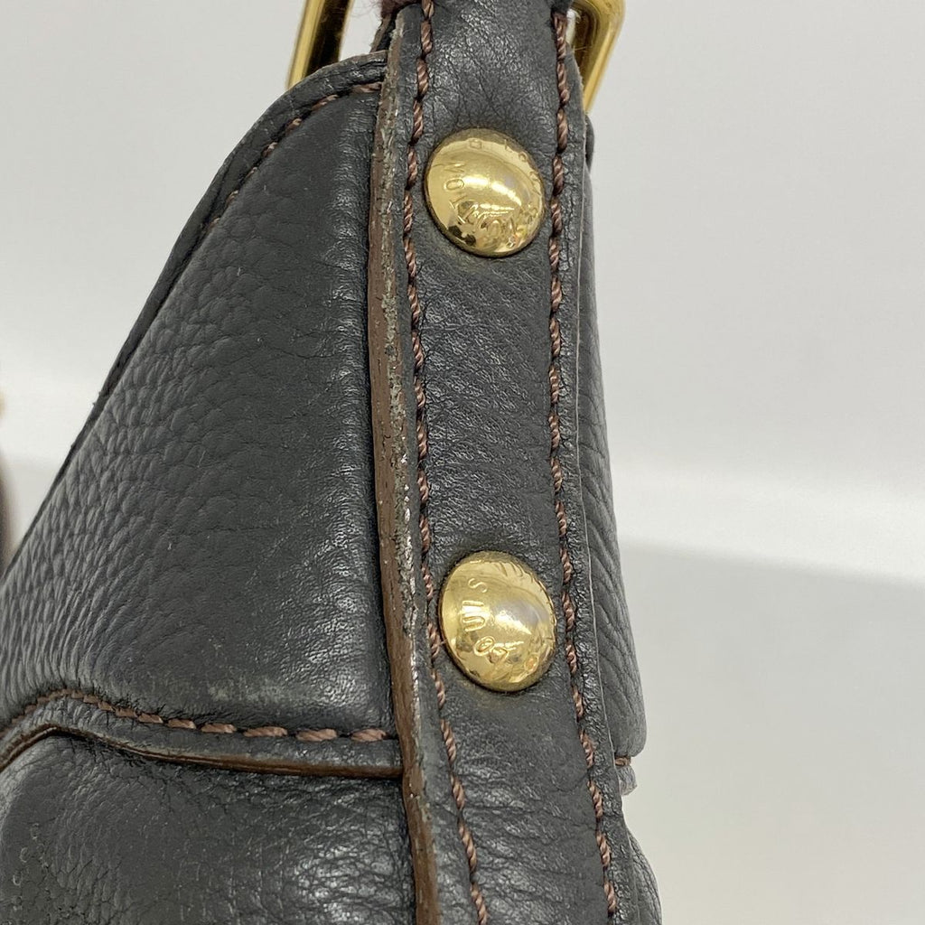 Louis Vuitton Shoulder Bag Mahina XS Noir — view 7