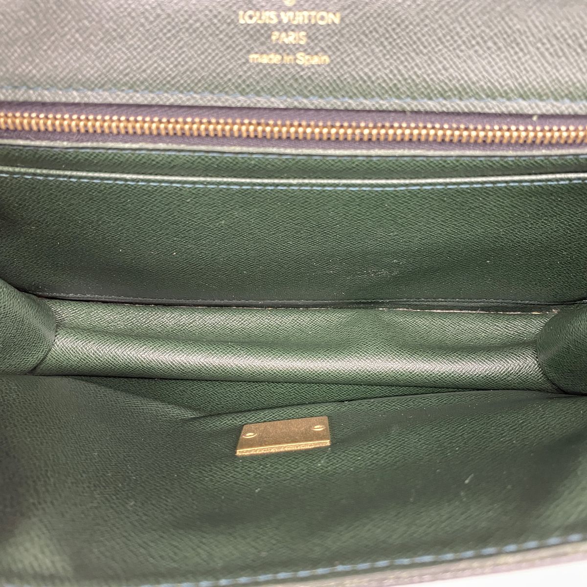 Louis Vuitton Clutch Taiga Selenga Epi Sea — view 4