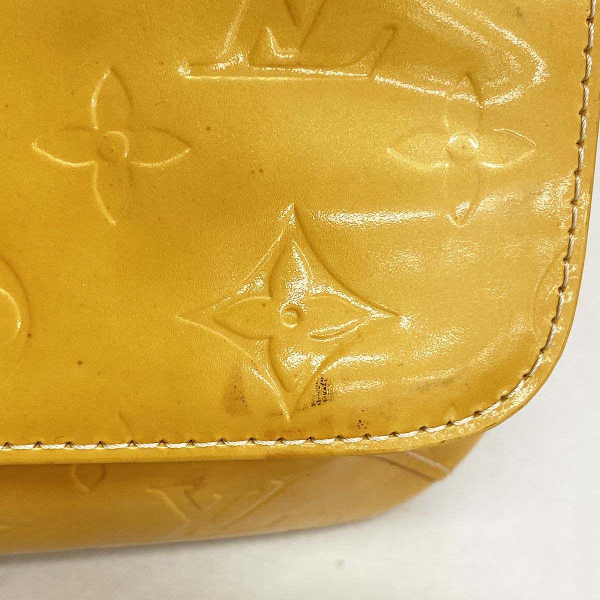Louis Vuitton Shoulder Bag Vernis Thompson Street Beige — view 7