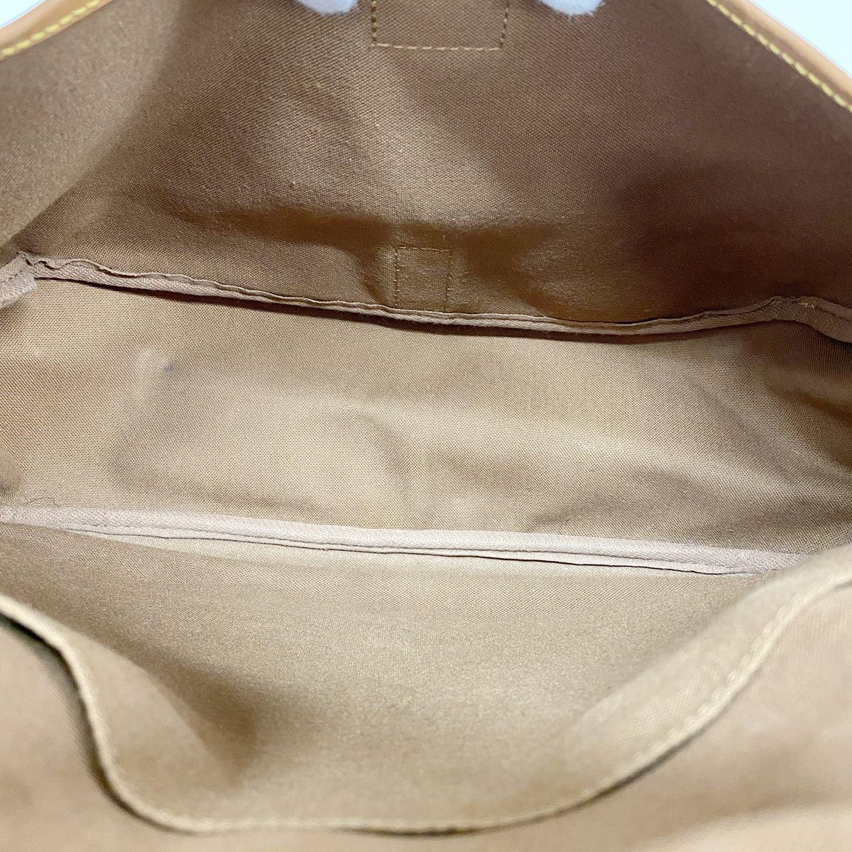 Louis Vuitton Shoulder Bag Monogram Saumur 35 Brown — view 4