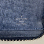 Louis Vuitton Wallet Taiga Zippy Vertical Ocean — view 4