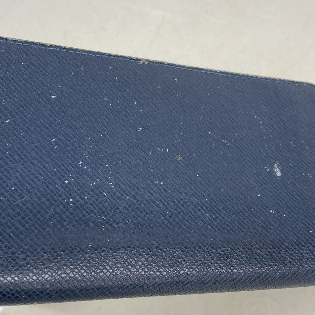 Louis Vuitton Wallet Taiga Zippy Vertical Ocean — view 8