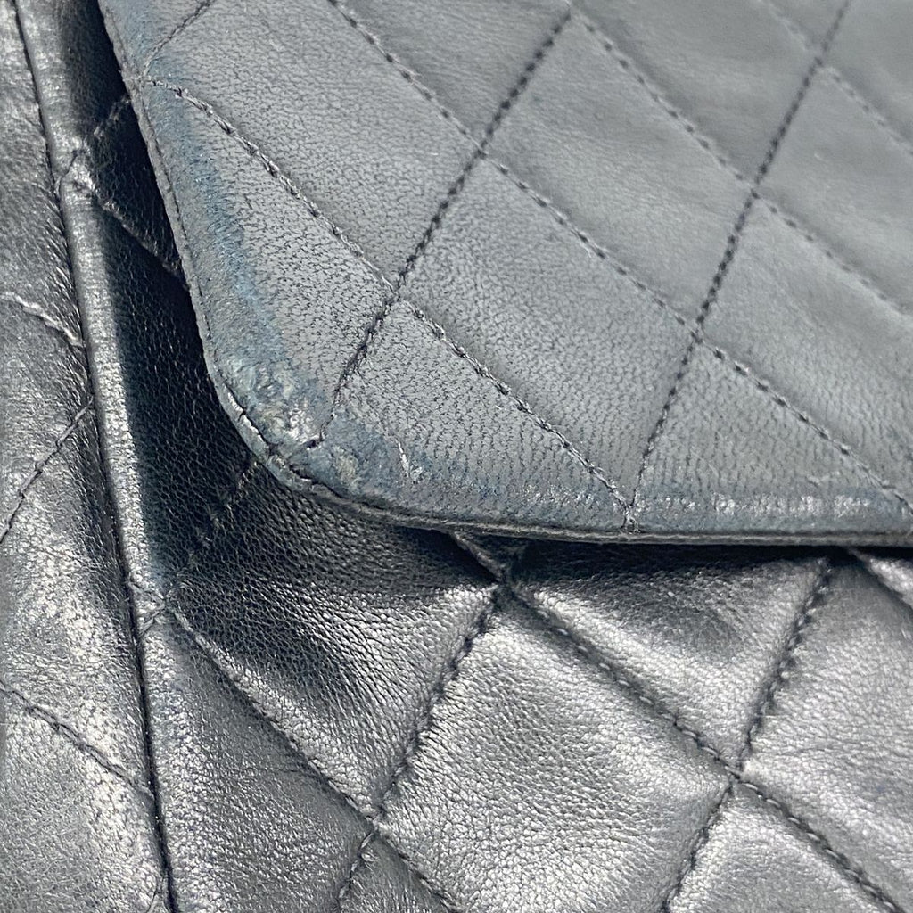 Chanel Shoulder Bag Quilted Lambskin Black Gold — view 8