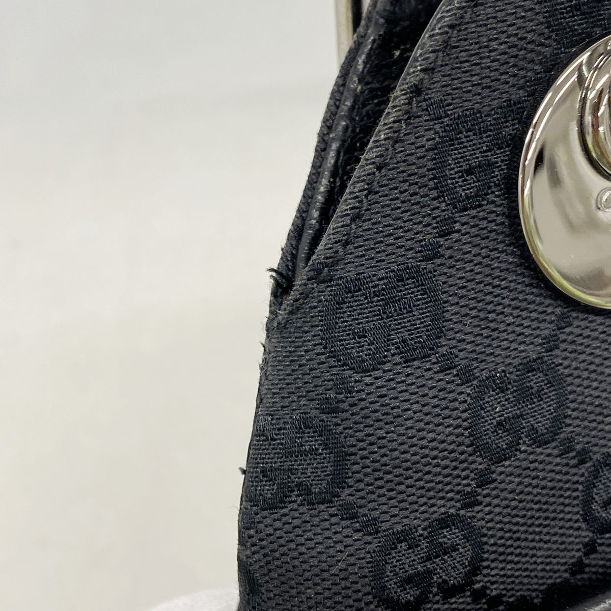Gucci Handbag GG Canvas Black Silver — view 7