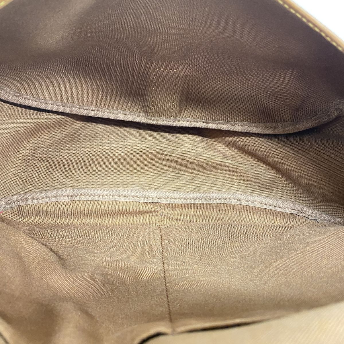 Louis Vuitton Shoulder Bag Monogram Saumur 35 Brown — view 4