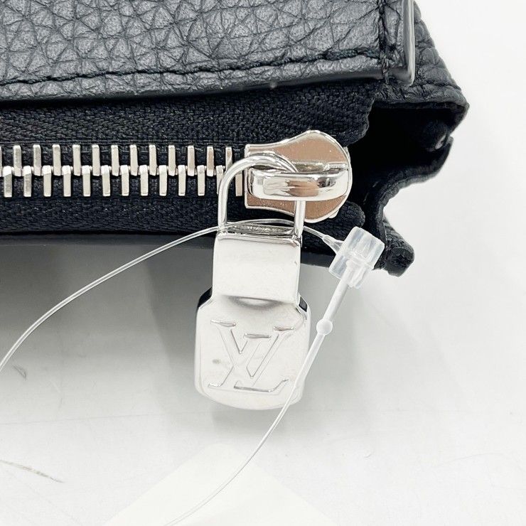 Louis Vuitton Clutch Pochette Jules GM Noir Taurillon Leather Silver — view 6