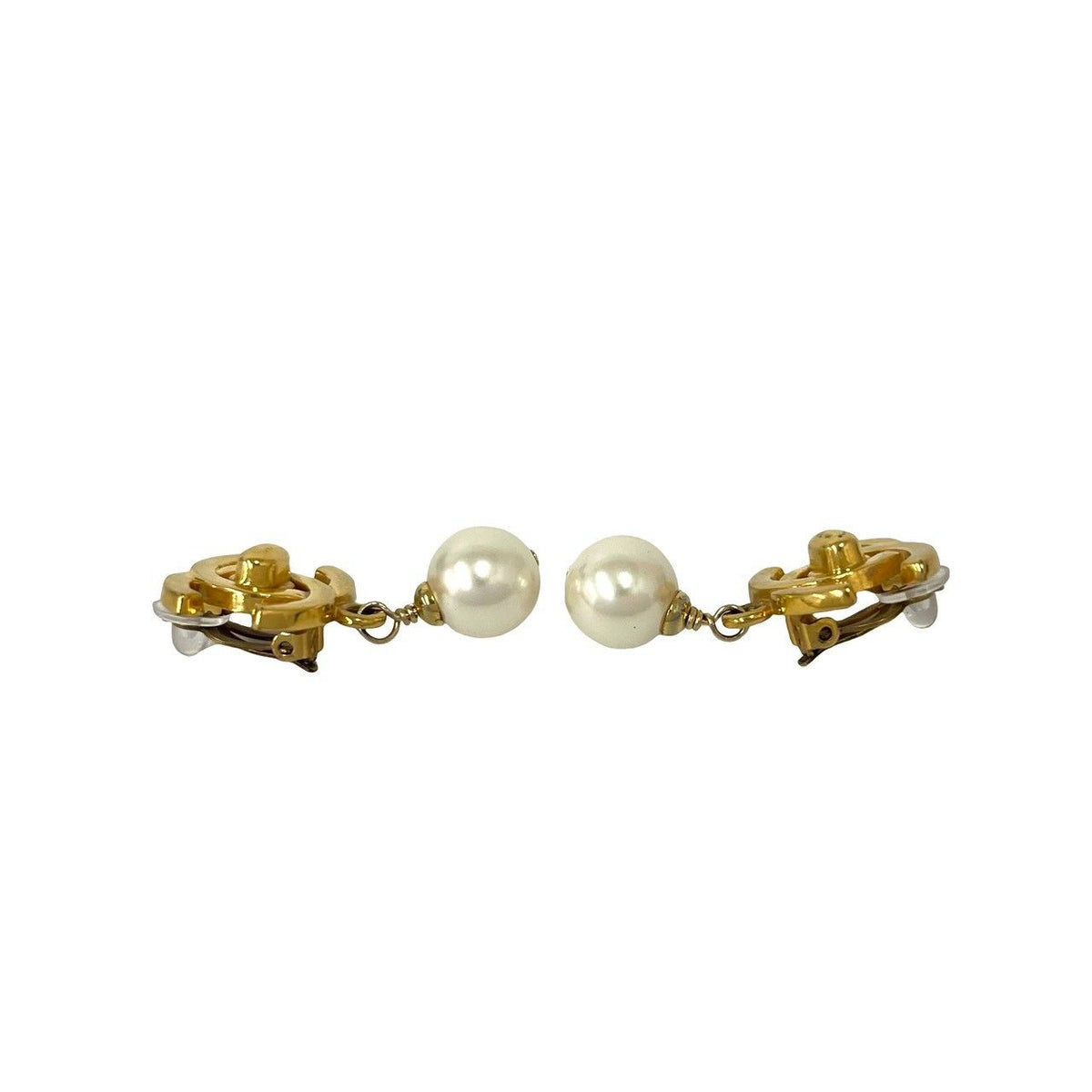 Chanel With Rice 96P Vintage CC Logo Faux Pearl Earrings Gold — view 4
