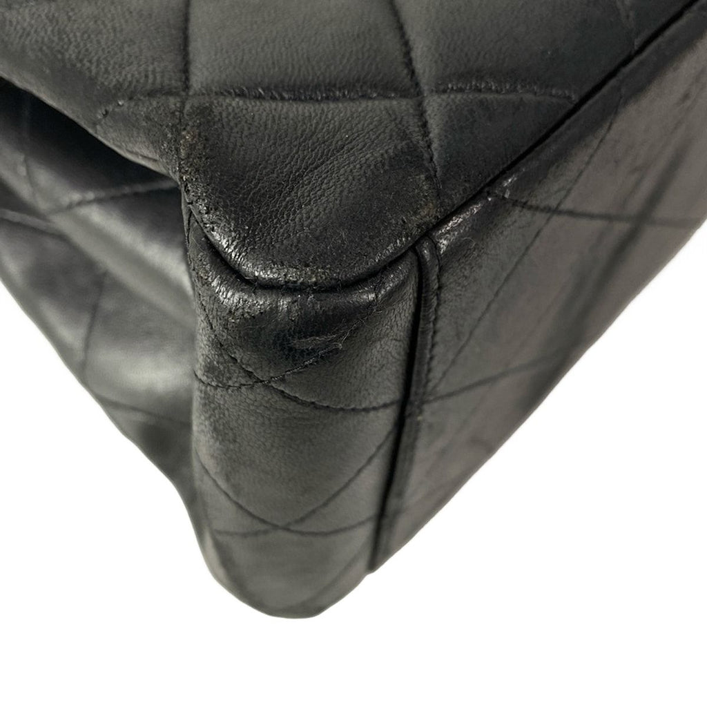 Chanel Shoulder Bag Trapezoid Quilted Black Gold Lambskin — view 7