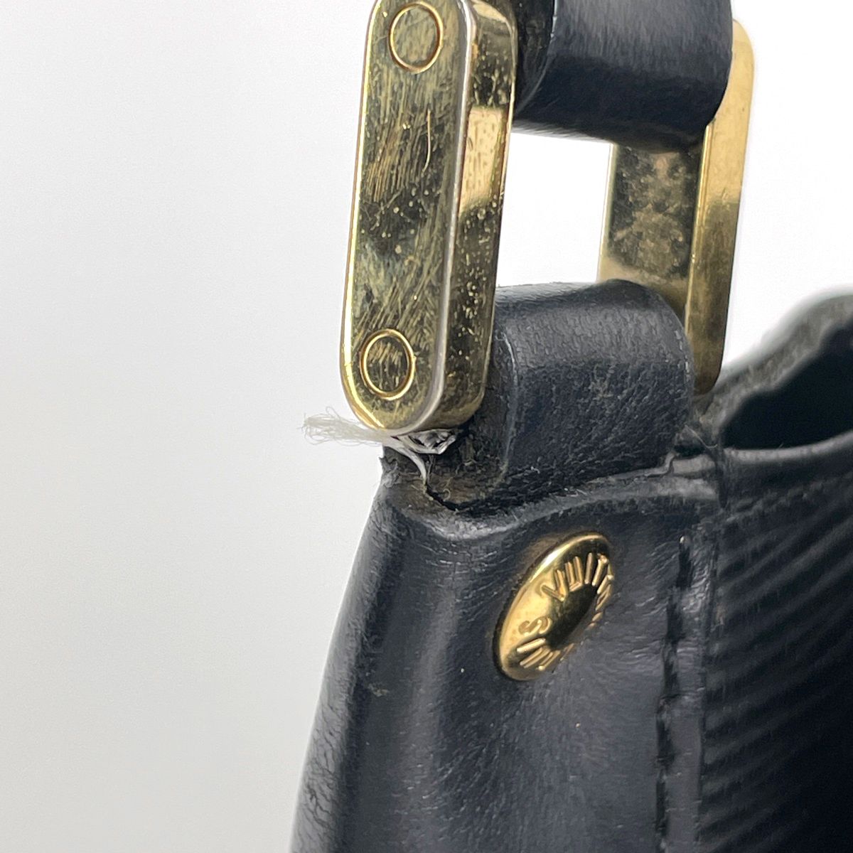 Louis Vuitton Mandala MM Shoulder Bag Epi Noir — view 5