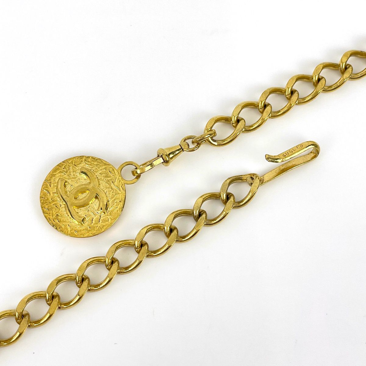 Chanel Belt CC Logo Chain Gold Plated — view 2