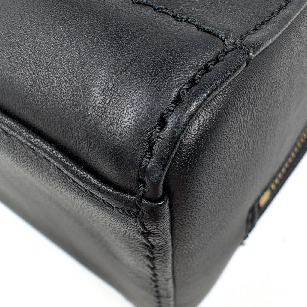 Chanel Handbag Choco Bar CC Logo Leather Black — view 4