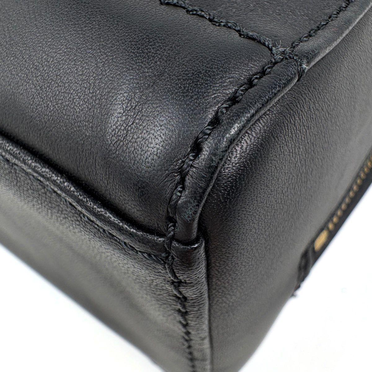 Chanel Handbag Choco Bar CC Logo Leather Black — view 4