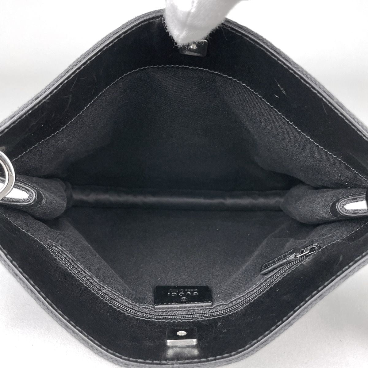 Gucci Shoulder Bag GG Pattern Canvas Black — view 6