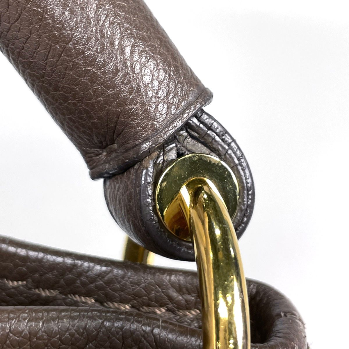Louis Vuitton Artsy MM Shoulder Bag Monogram Empreinte Tail — view 6
