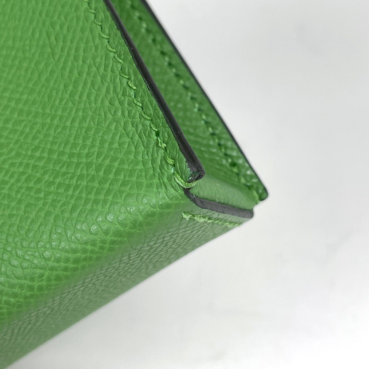 Hermes Nappe-to-Go Shoulder Bag Veau Epsom Vert Yucca — view 3
