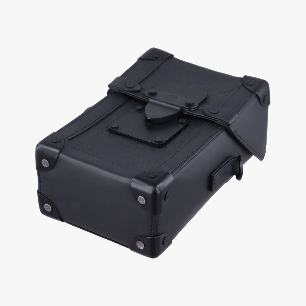 Louis Vuitton Vertical Trunk Noir Monogram Taurillon — view 4