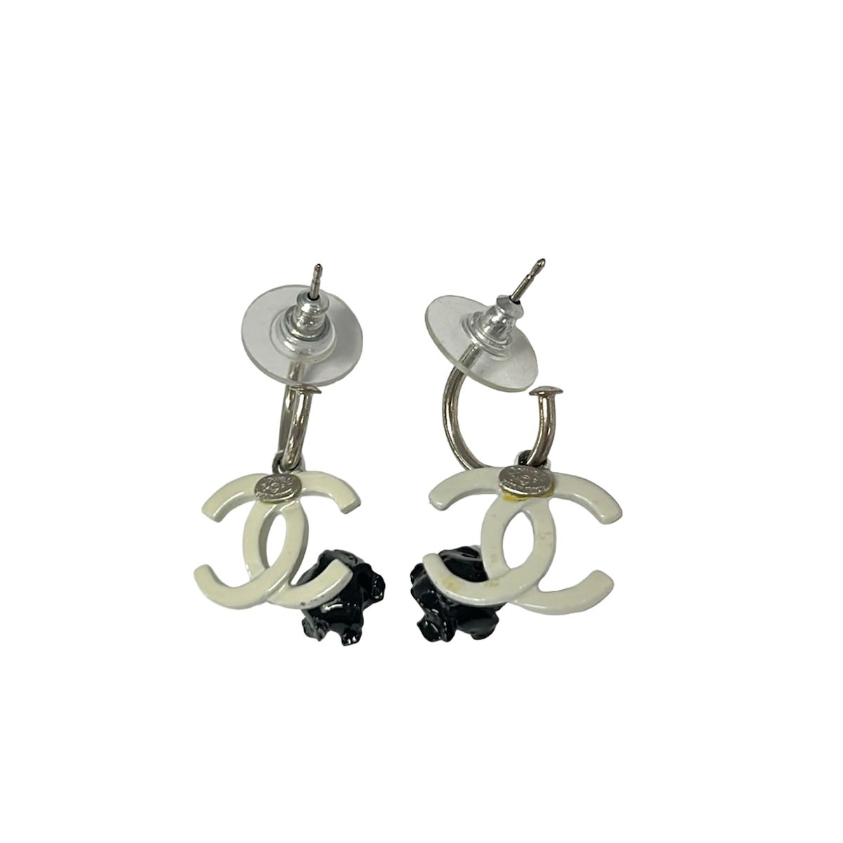Chanel Earrings White Black CC Logo Camellia — view 2