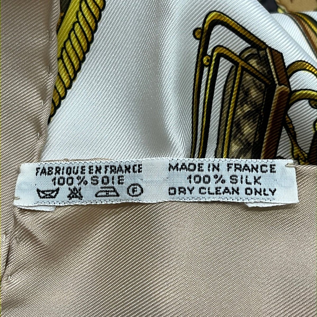 Hermes Scarf Carre 90 White Beige Multi les Voitures Transformation — view 3