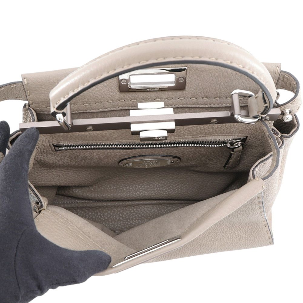 Fendi Selleria Peekaboo Leather Medium 2-Way Shoulder Bag — view 6
