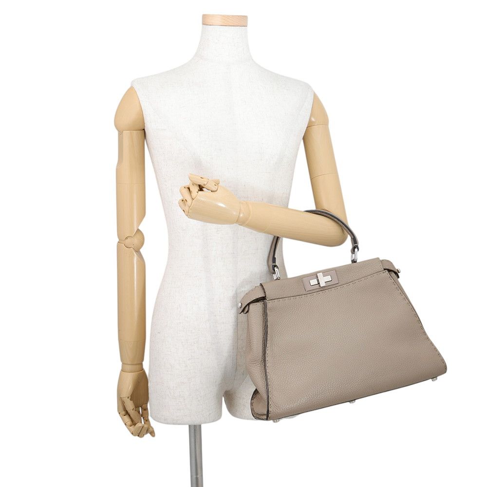 Fendi Selleria Peekaboo Leather Medium 2-Way Shoulder Bag — view 4