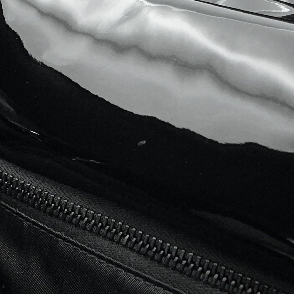 Saint Laurent Paris Tote Bag Logo Maxi Patent Leather Black — view 8