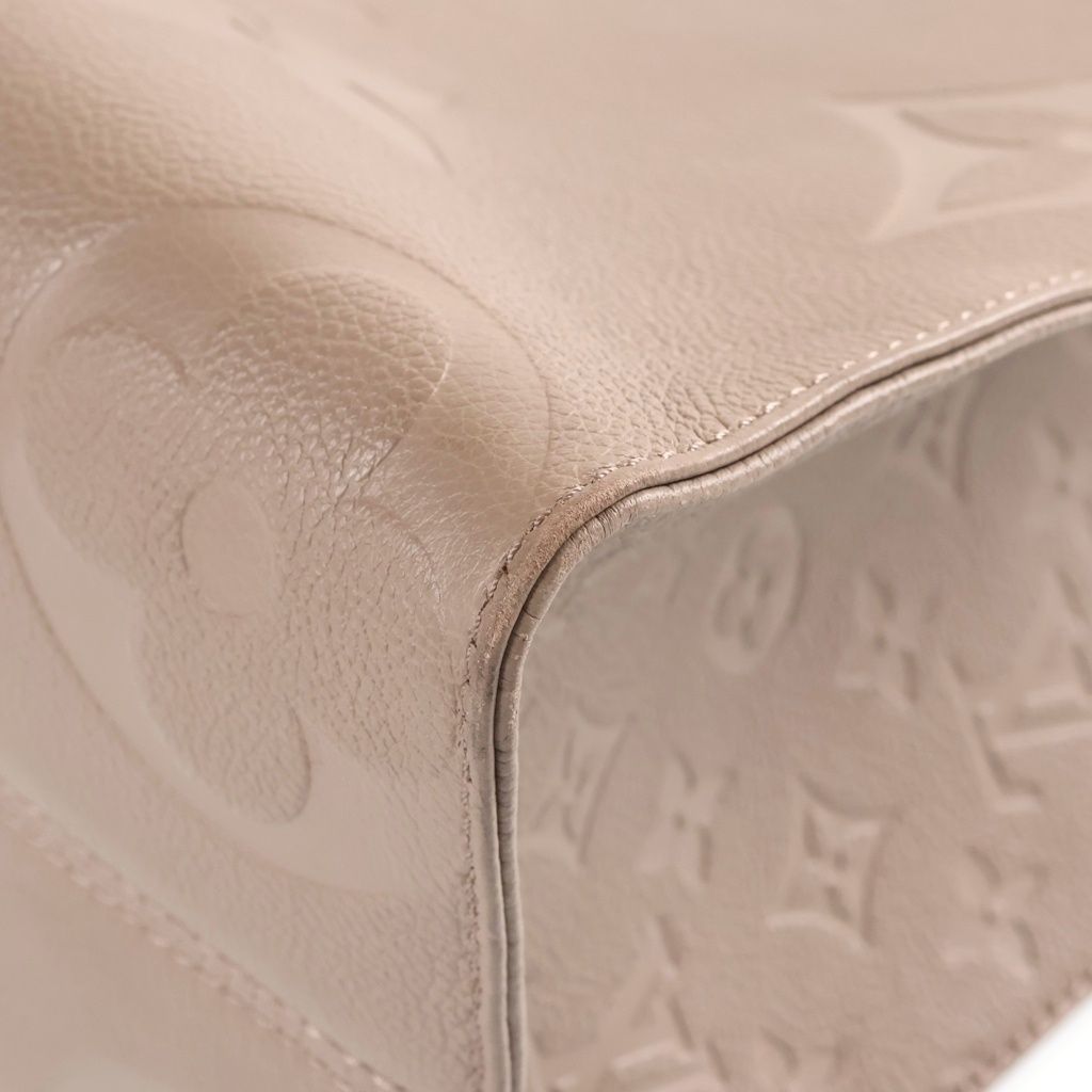 Louis Vuitton Monogram Empreinte On The Go MM Tote Bag Beige Leather — view 5