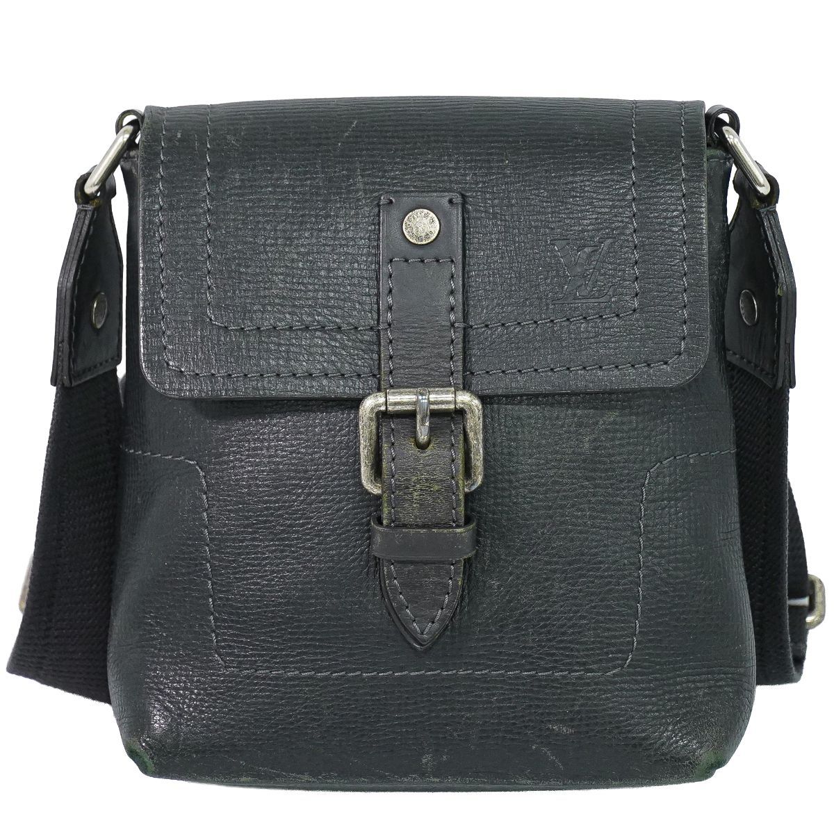 Louis Vuitton LV Yuma Utah Leather Shoulder Bag Pochette Basalt Black