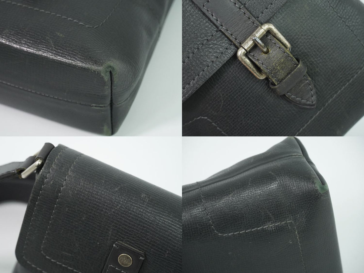 Louis Vuitton LV Yuma Utah Leather Shoulder Bag Pochette Basalt Black — view 7