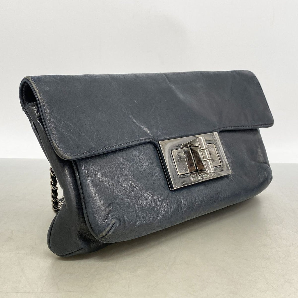 Chanel Shoulder Bag 2.55 Leather Black Silver — view 2