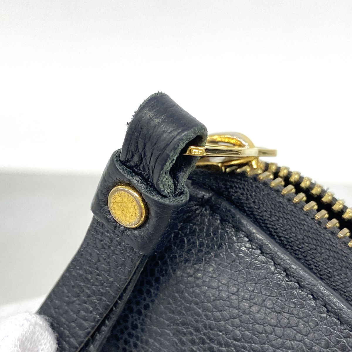 Louis Vuitton Wallet Monogram Empreinte Bicolor Zippy Black Beige — view 8