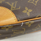 Louis Vuitton Clutch Monogram Marly Dragonne GM Brown — view 7