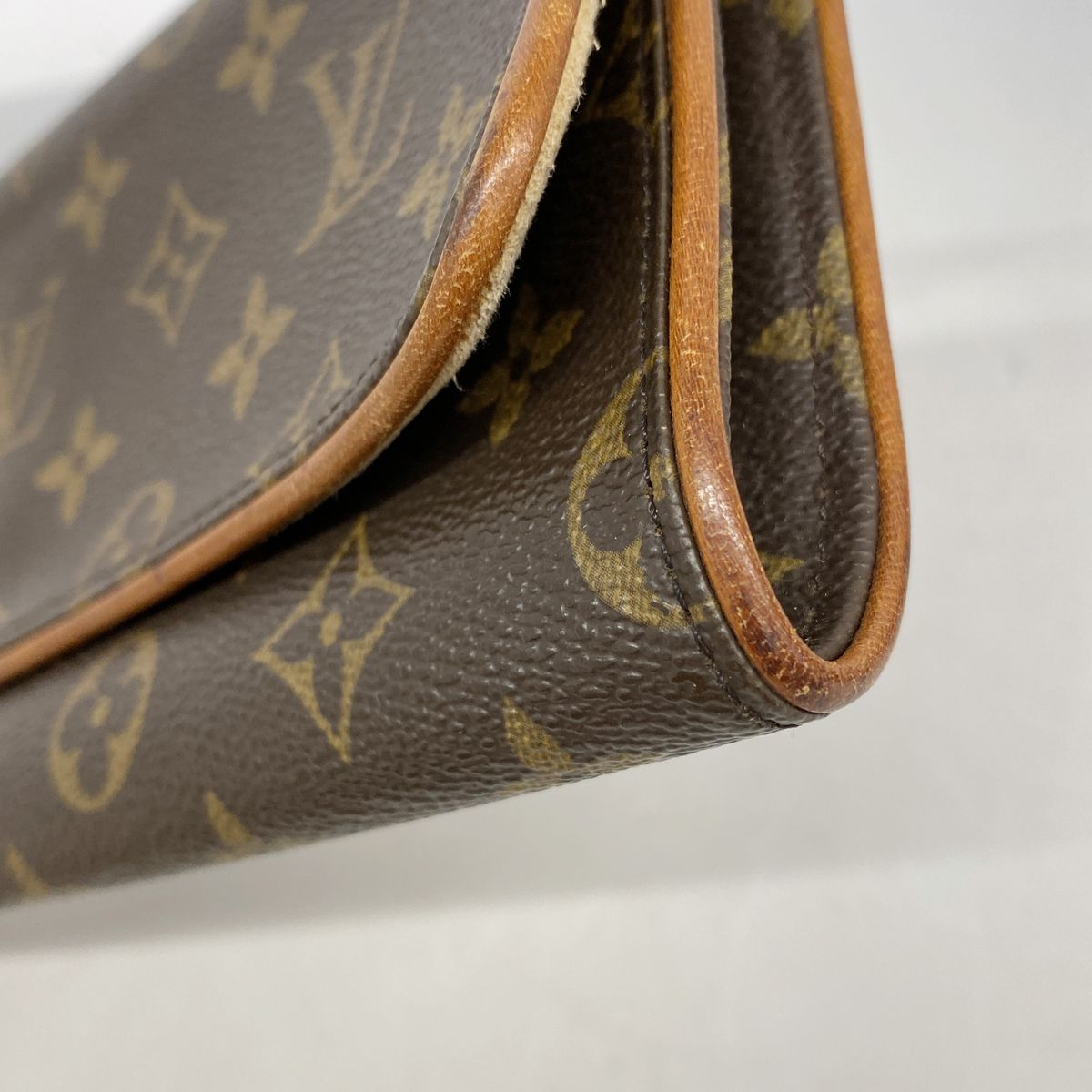 Louis Vuitton Shoulder Bag Monogram Pochette Twin GM Brown — view 6